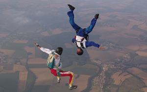 SKYDIVING - FREEFLYING